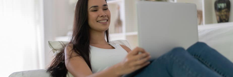 estudante vendo sobre lista de espera prouni
