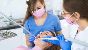 estudantes de odontologia