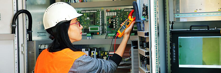 Amperímetro e voltímetro