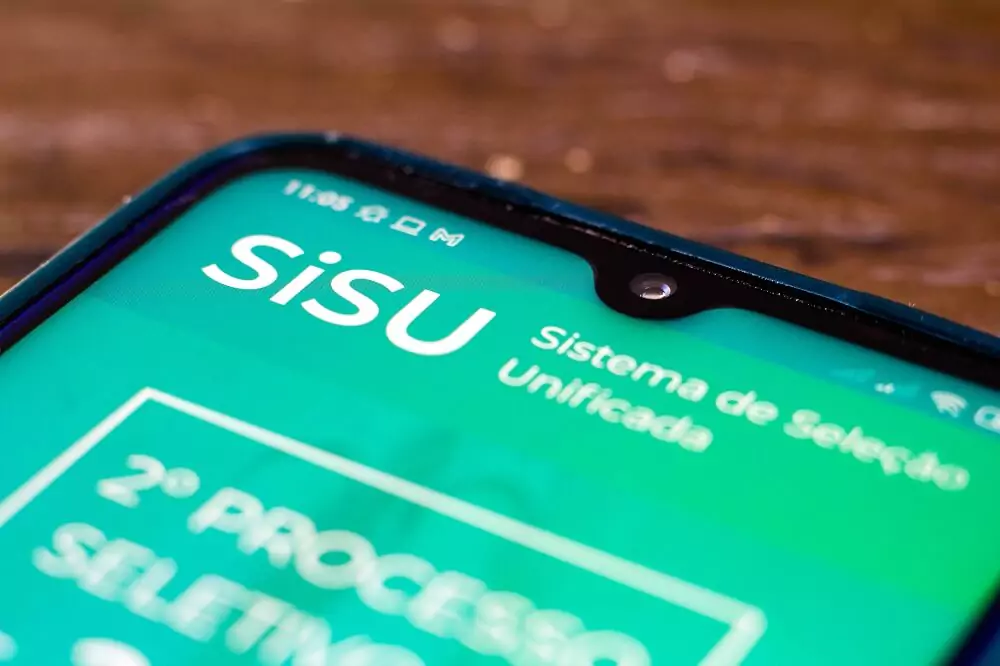 Tela do celular com aplicativo do Sisu em close